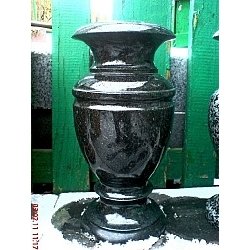 Гранитная ваза №013