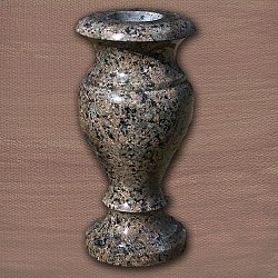 Гранитная ваза №034