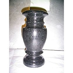 Гранитная ваза №052