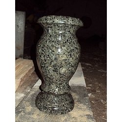 Гранитная ваза №073