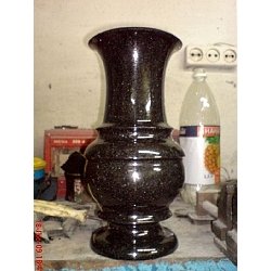 Гранитная ваза №080